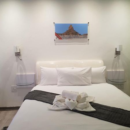 Joy Guest House-Seapoint 马塞卢 外观 照片